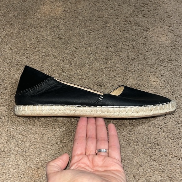 Olukai Kaula Pa'a 'Ili Leather Slip On Espadrille Flat Black 7.5 - Picture 5 of 11